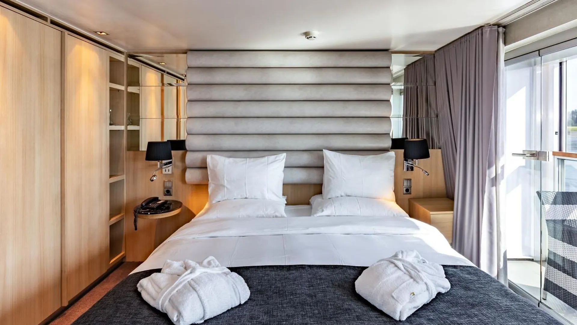 Kd Hotelship Duesseldorf Messe South