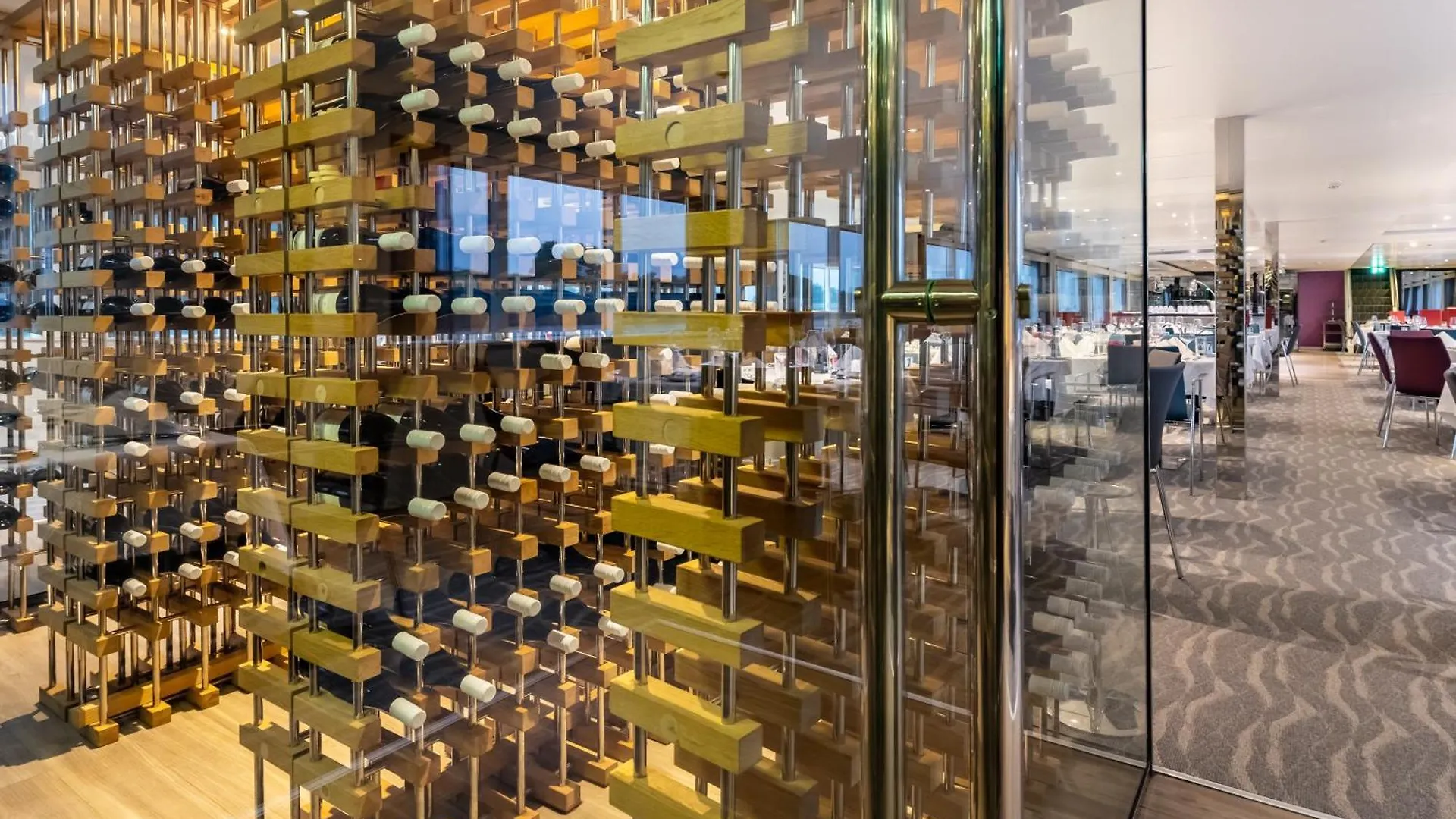 Kd Hotelship Duesseldorf Messe South Hotel