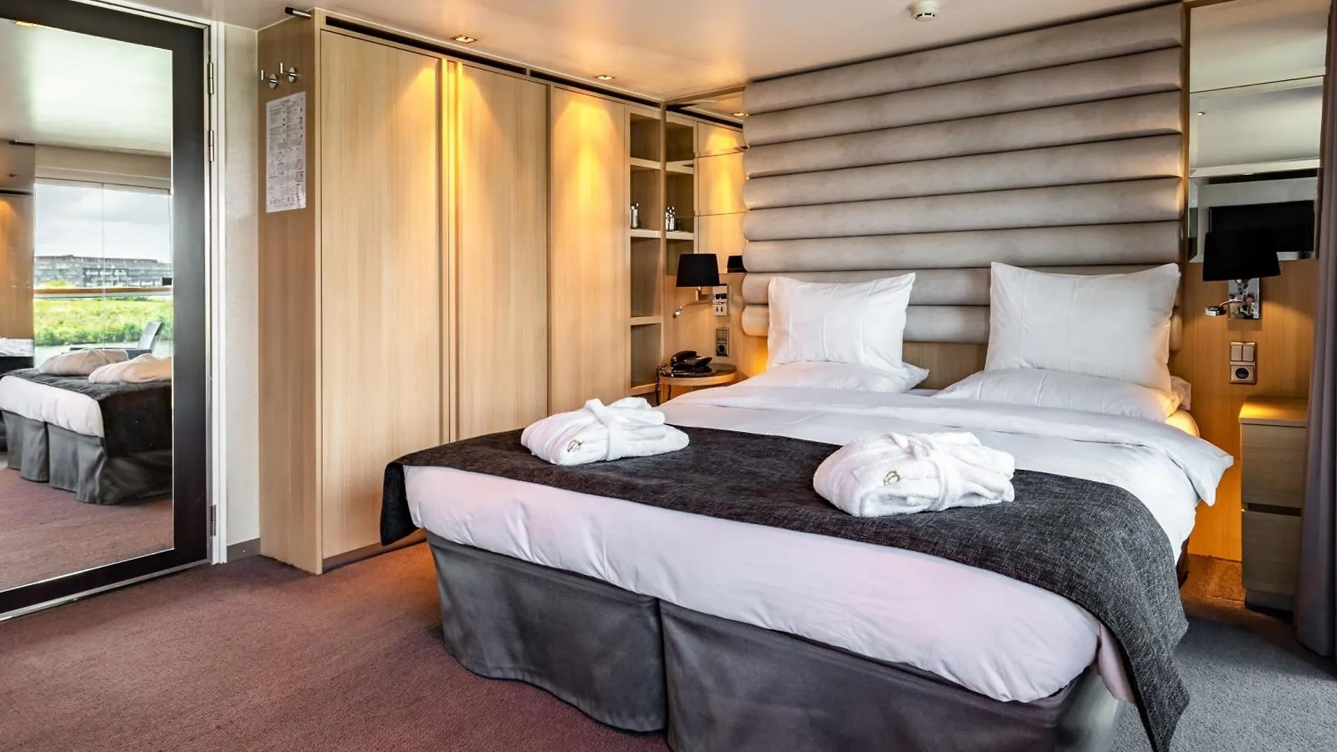 Hotel Kd Hotelship Duesseldorf Messe South